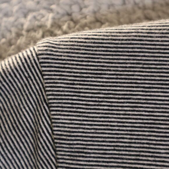 Striped Henley T-Shirt With Wooden Buttons M - Picture 7 of 9